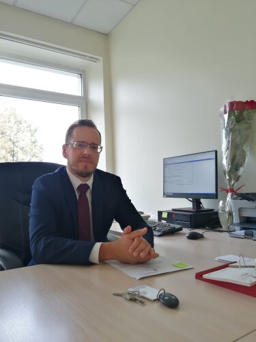 Darbą Utenos apylinkės teisme pradėjo teisėjas Raimundas Rakauskas