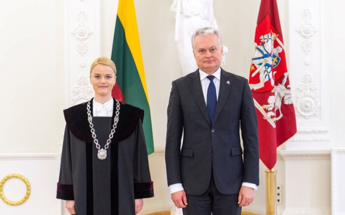 Darbą Utenos apylinkės teisme Molėtų rūmuose pradėjo teisėja Lina Greičiūtė-Petrauskienė