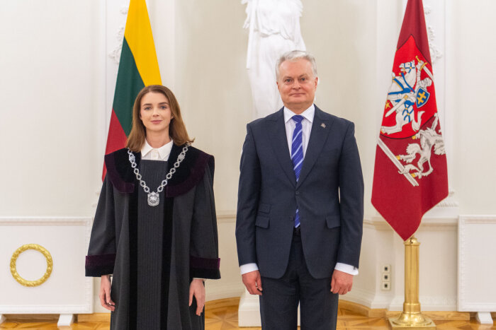 Darbą Utenos apylinkės teisme pradėjo nauja teisėja