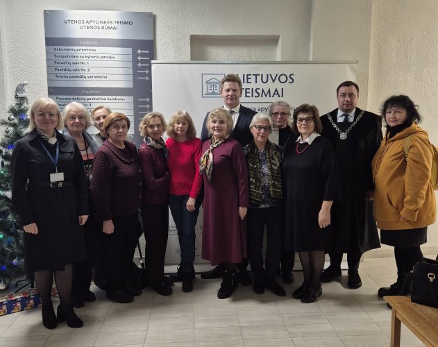 Utenos apylinkės teisme paminėta profesinė šventė 